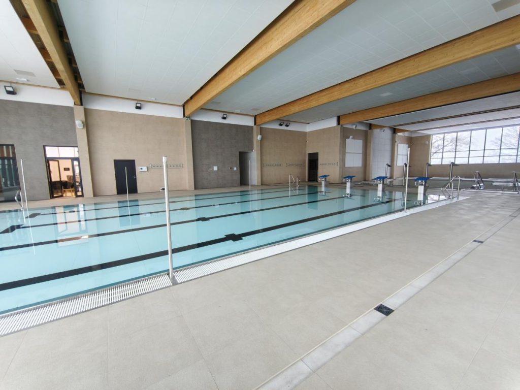 69cb795dd9f74_fredropol8