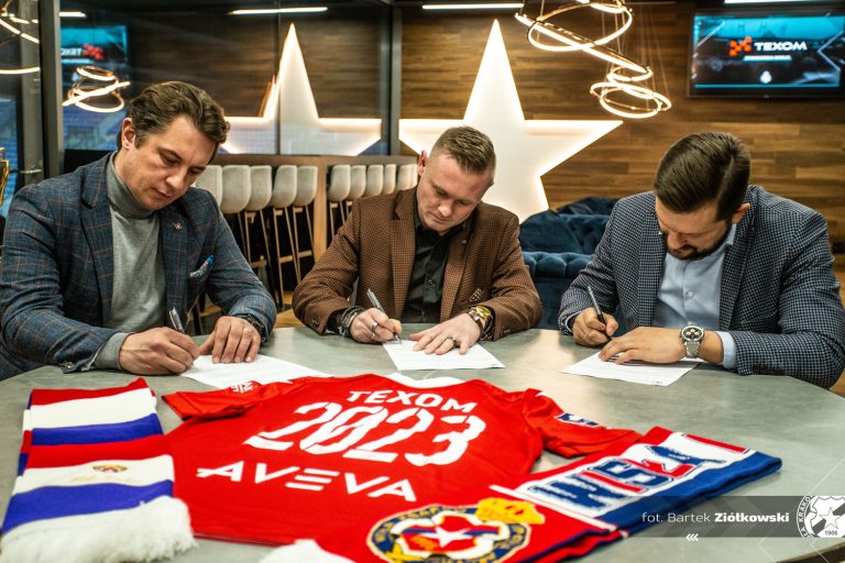 WISŁA KRAKÓW - PODPISANIE UMOWY