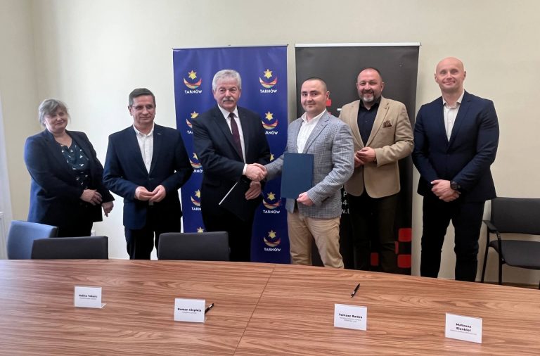 Podpisaliśmy umowę na budowę sali sportowej przy Zespole Szkół Ogólnokształcących Nr 1 w Tarnowie