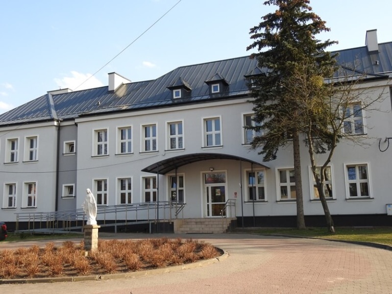 Przebudujemy budynek szkoły i internatu w Piasecznie